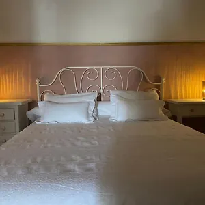 Marisa Apartment Orzola